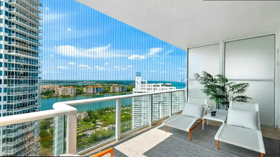 Invisible Grills site context for Pacifica Aurum